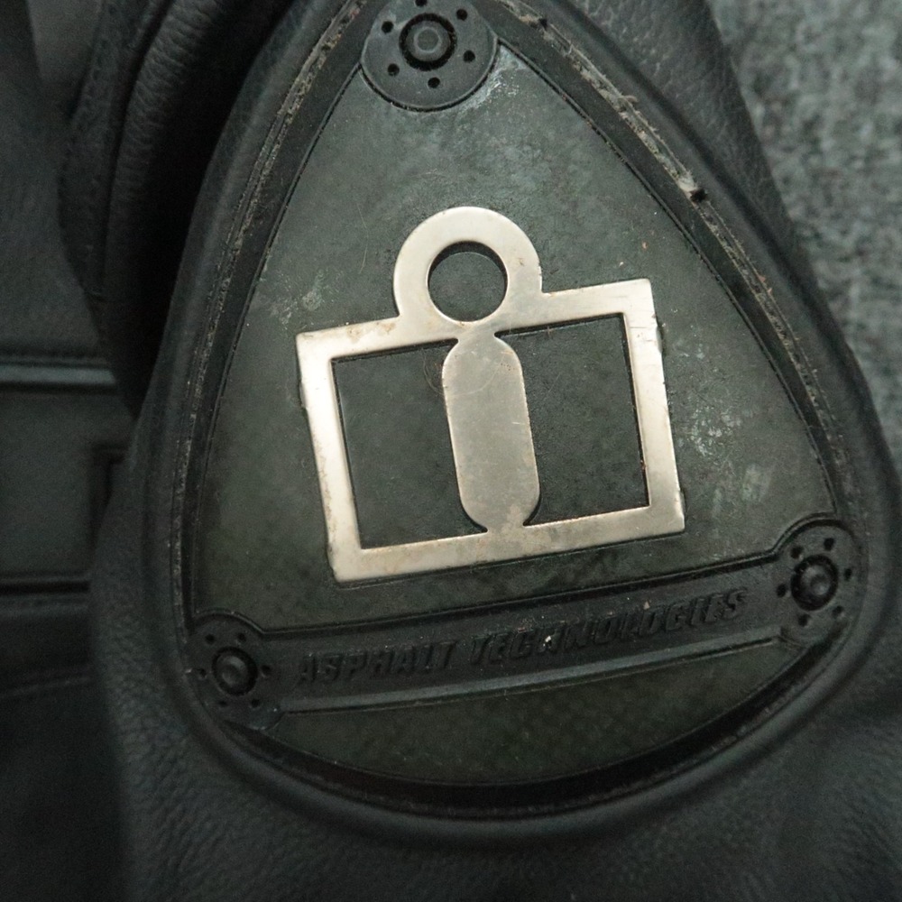 ICON Jacket Mens Large Black Leather Accelerant Moto Padded Quilt Lined Biker - Picture 6 of 15